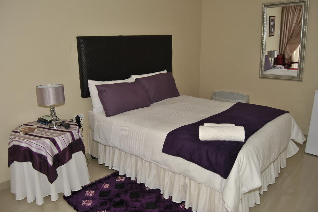 Ethen Guesthouse Polokwane Exterior foto