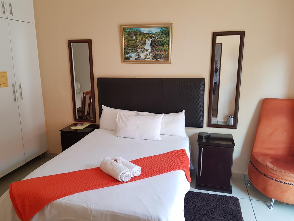 Ethen Guesthouse Polokwane Exterior foto