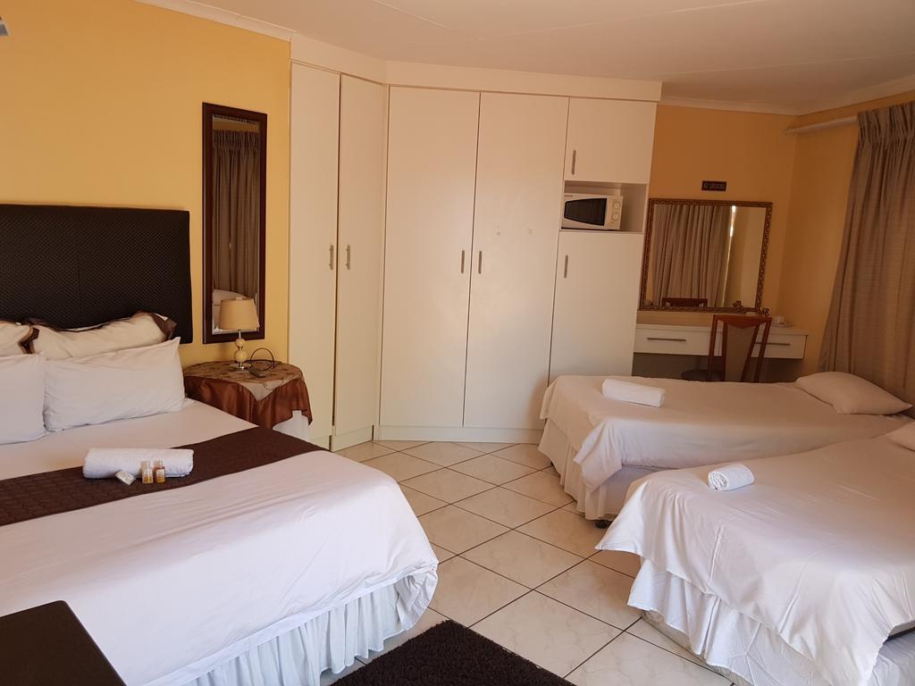 Ethen Guesthouse Polokwane Exterior foto